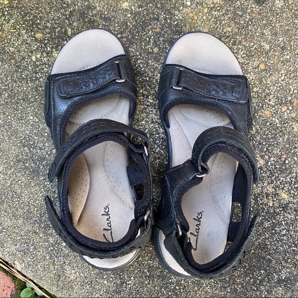 Clarks Women's Velcro Sandals - Picture 6 of 7